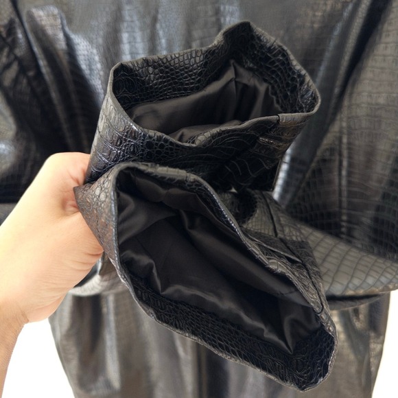 LIONESS Black Faux Croc Embossed Button Front Blazer Jacket, Women's Size M - Picture 5 of 11